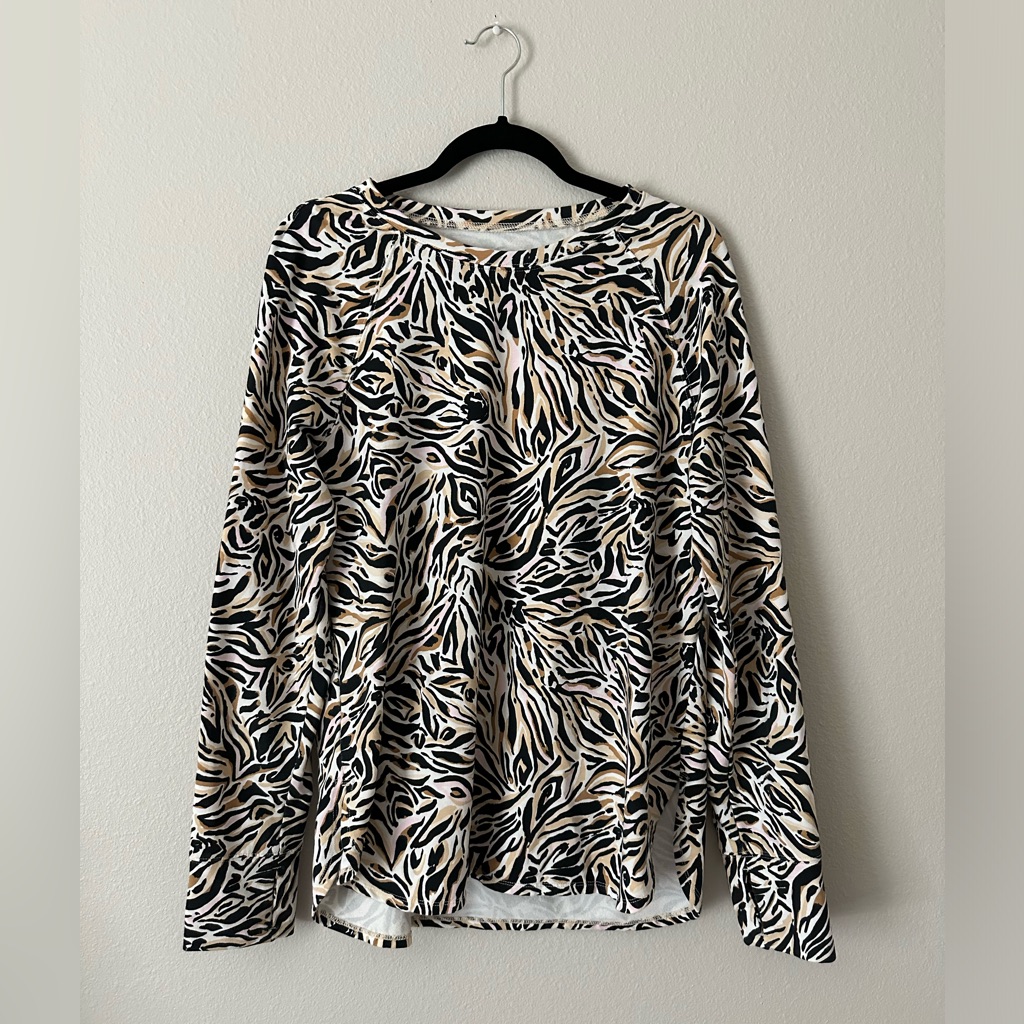 Lilly Pulitzer Luxletic Woman’s Blythe Top Long Sleeve Pullover Size L Euc
